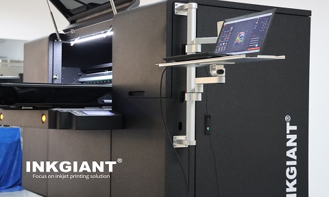 <strong>Full aluminum computer stand</strong> &ndash; sturdy and durable, providing stable support for the operation screen. Solid construction resists wobbling, making operation smoother and more reliable.